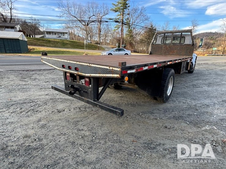 international-4700-image-8