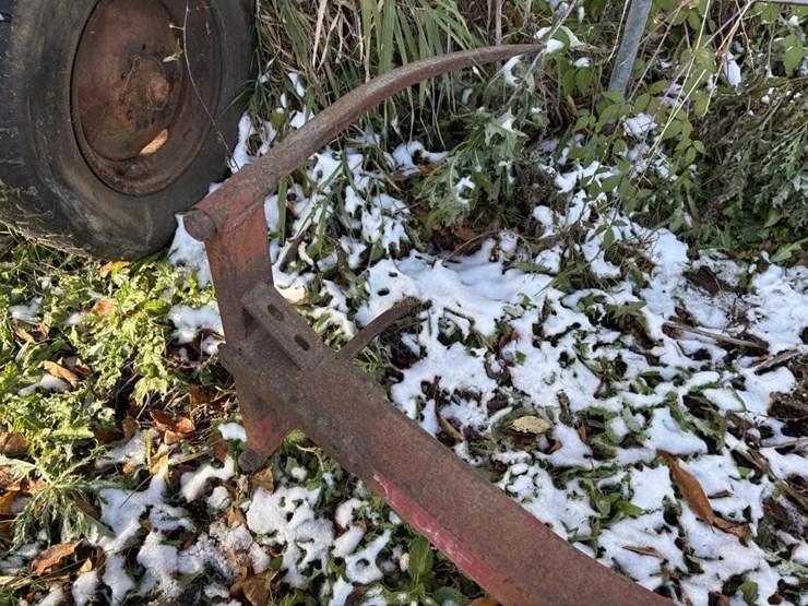 hydraulic-bale-squeezer-image-5