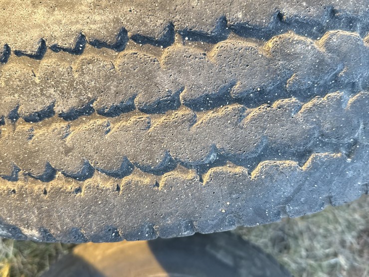 various-brand-tires-image-15