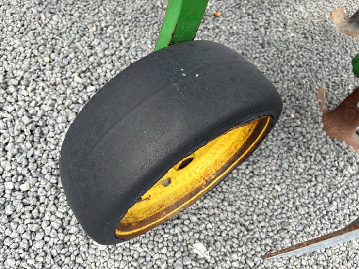 john-deere-845-image-6