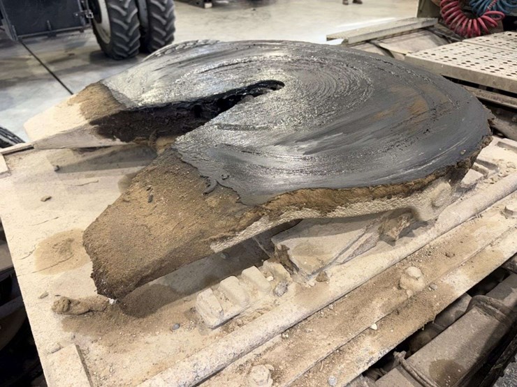 1983-international-co9670-cabover-semi-tractor,-xl-series,-400-cummins,-13-speed,-11r24.5-rears-on-s-image-12