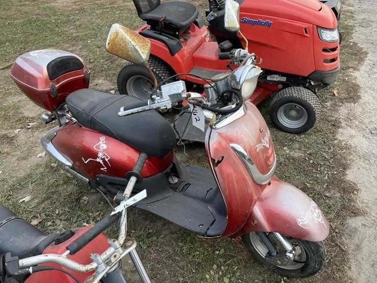 moped---150cc-image-3