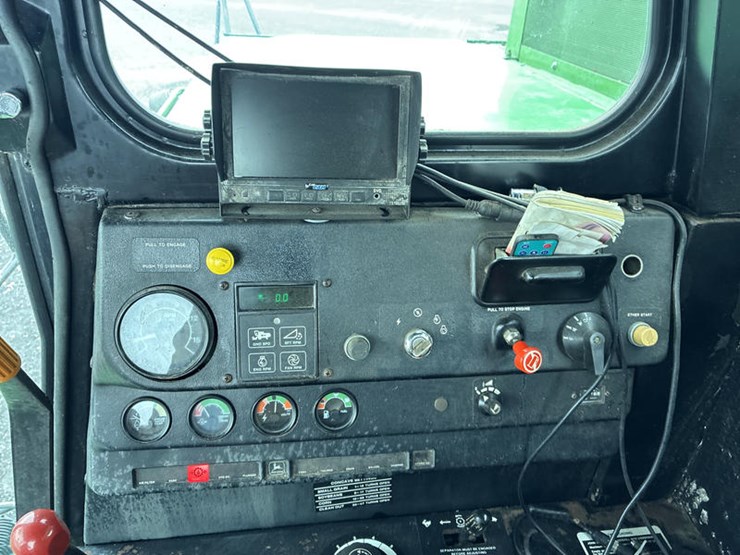 john-deere-6620-titan-ii-image-71