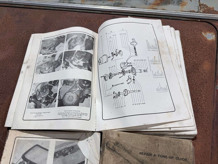 1970-fiat-spider-convertible,-non-running,-turns-over,-with-title-and-books-image-19