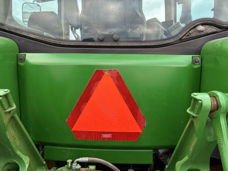 john-deere-8335r-image-27