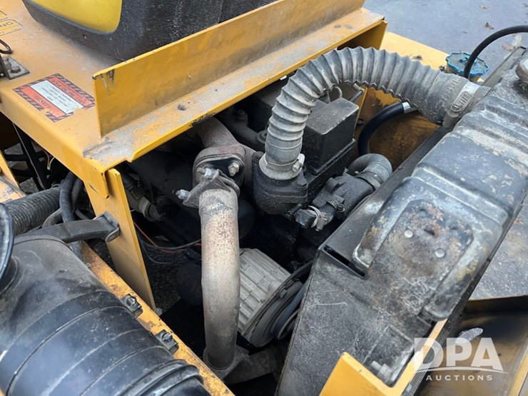 1995-swinger-180-loader-(jn3530)-image-35