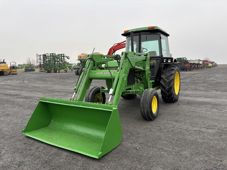 john-deere-2550-image-3
