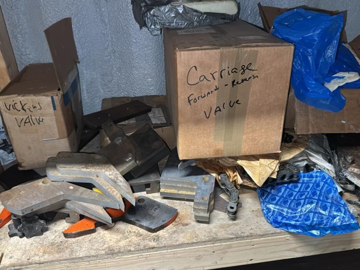 #170-•-contents-of-shelf-four*-image-1