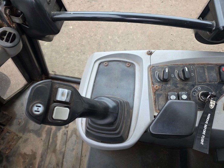 2009-caterpillar-906h-image-34