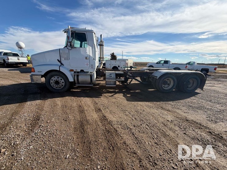 1997-volvo-f16-image-17