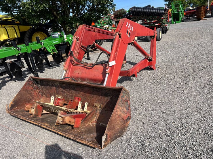 case-ih-2350-image-2