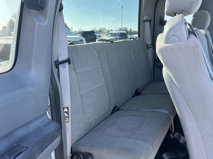 2003-ford-f350-xlt-image-33