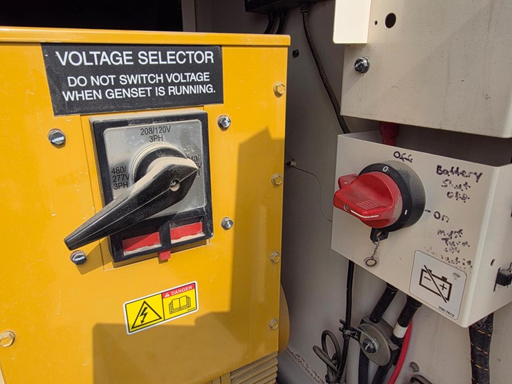 caterpillar-xq60-image-10