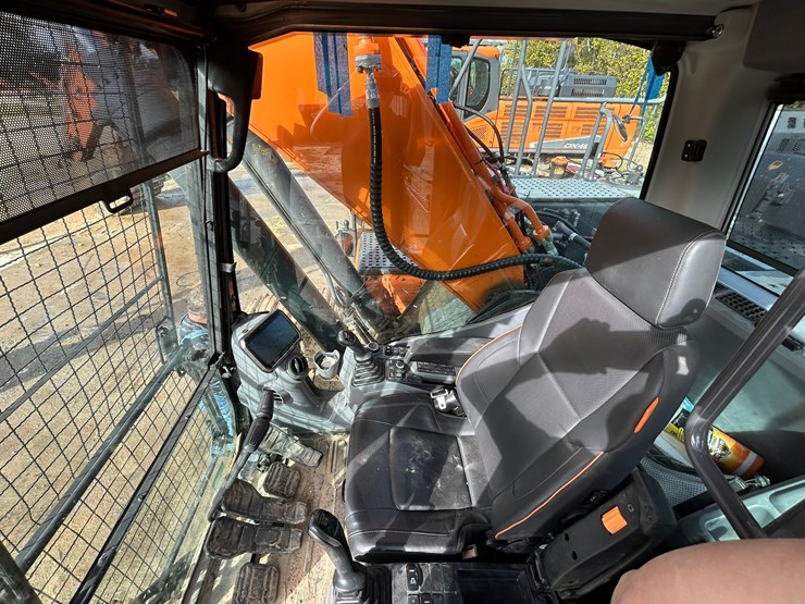 doosan-dx255-lc-image-19