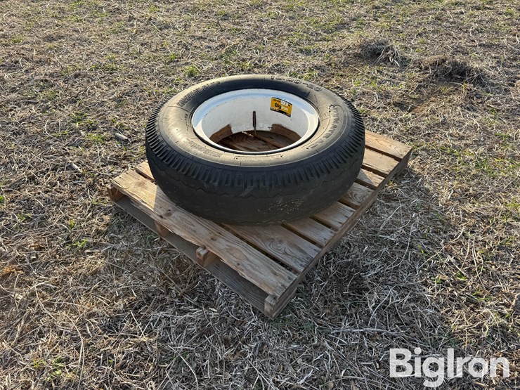 10.00-20-tire-image-1