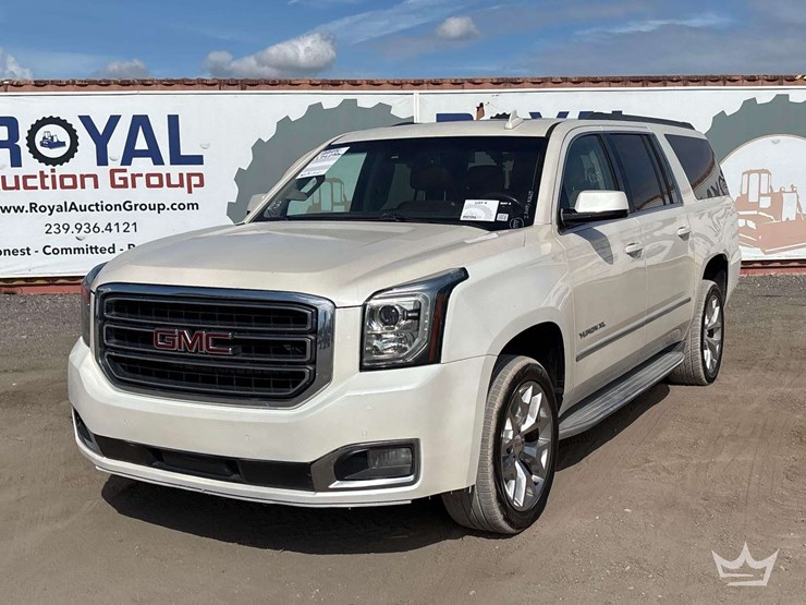 2015-gmc-yukon-xl-image-1