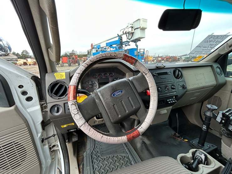 2009-ford-f450-image-16