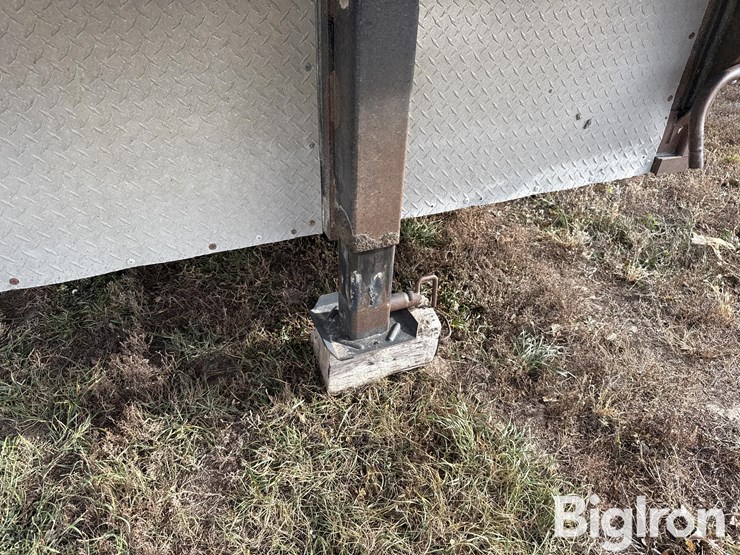 2003-featherlite-5320-gooseneck-livestock-trailer-image-13