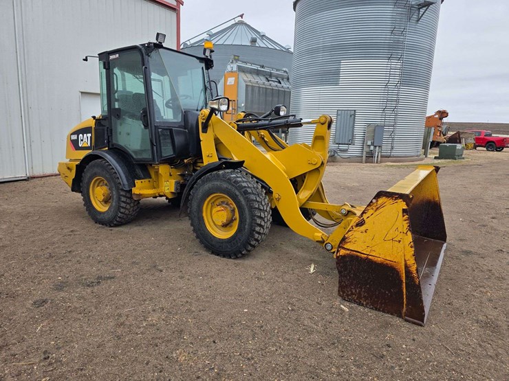 2009-caterpillar-906h-image-2