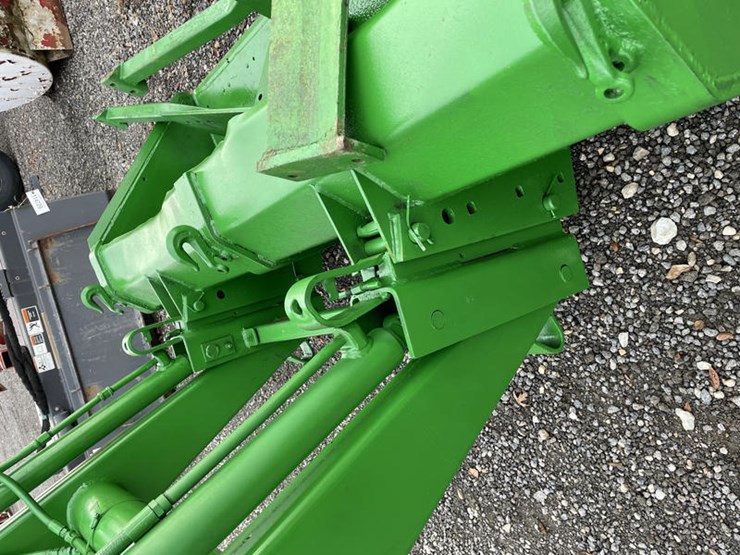 john-deere-148-image-8