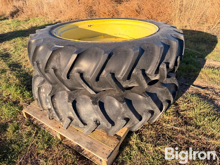 co-op-13.6-38-tires-on-john-deere-rims-image-1