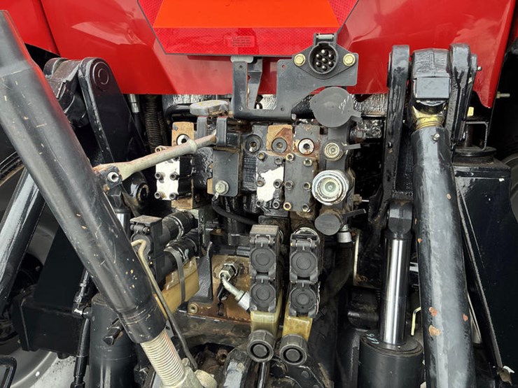 case-ih-magnum-190-image-29