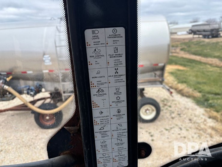 2007-deere-444j-image-63