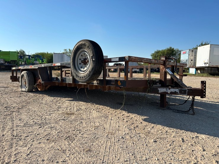 2008-texas-bragg-20-utility-trailer-image-2