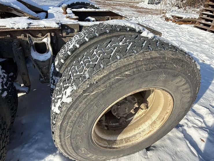 1996-international-8100-image-19