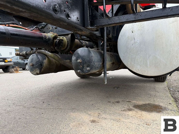 2004-kenworth-t800-image-53