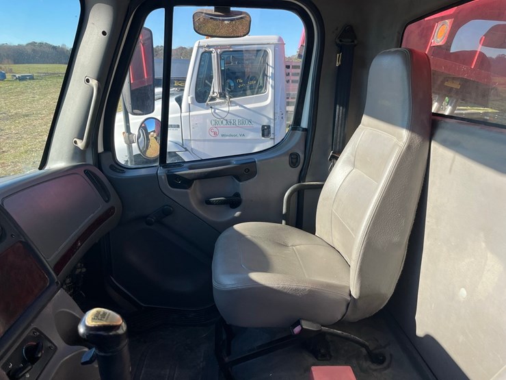 05-freightliner,-m2,-20’johnny-gregory-dump-grain-body,-5’-sides,-image-23