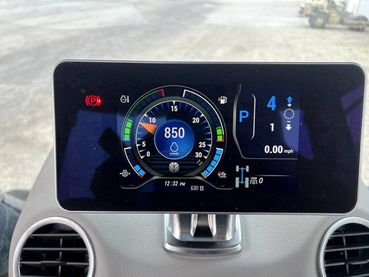 2023-new-holland-t9.600-image-65