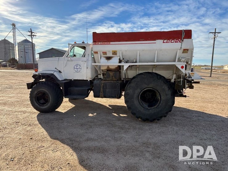 1981-new-leader-l2020-image-10