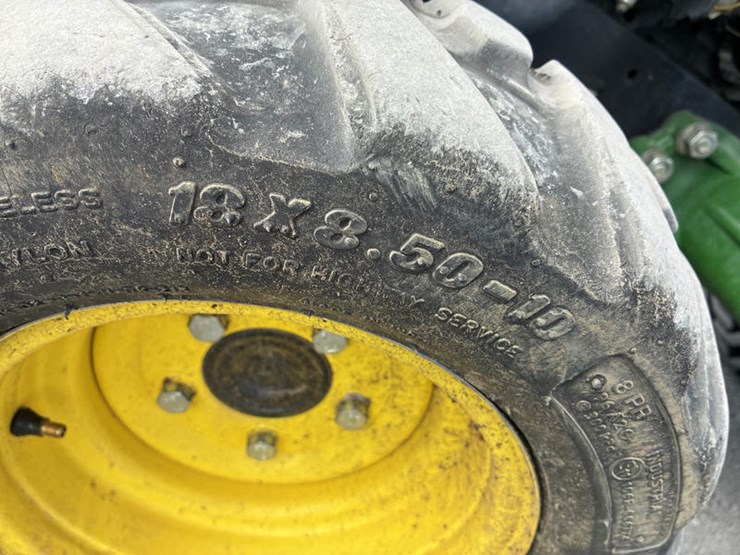 john-deere-1025r-image-27