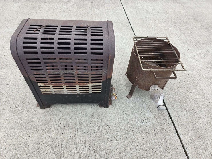 (2)-propane-heaters,-buying-both-for-one-money-image-2