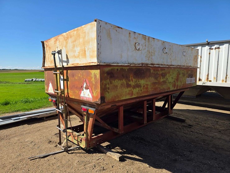 m+w-model-300b-little-red-wagon-gravity-box,-box-only,-side-extensions,-rear-lights-(need-wiring),-r-image-8