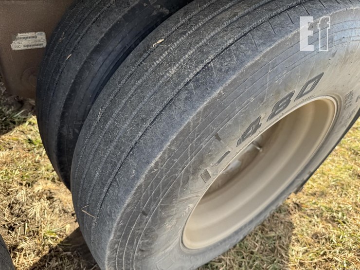 2014-wilson-grain-trailer-image-15