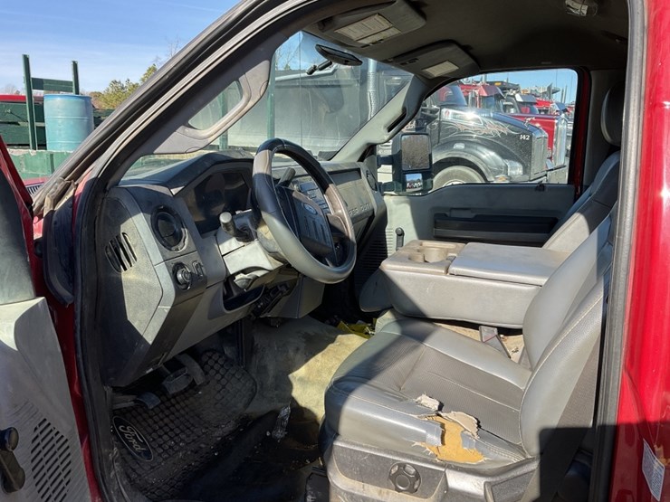 2011-ford-f350-image-7