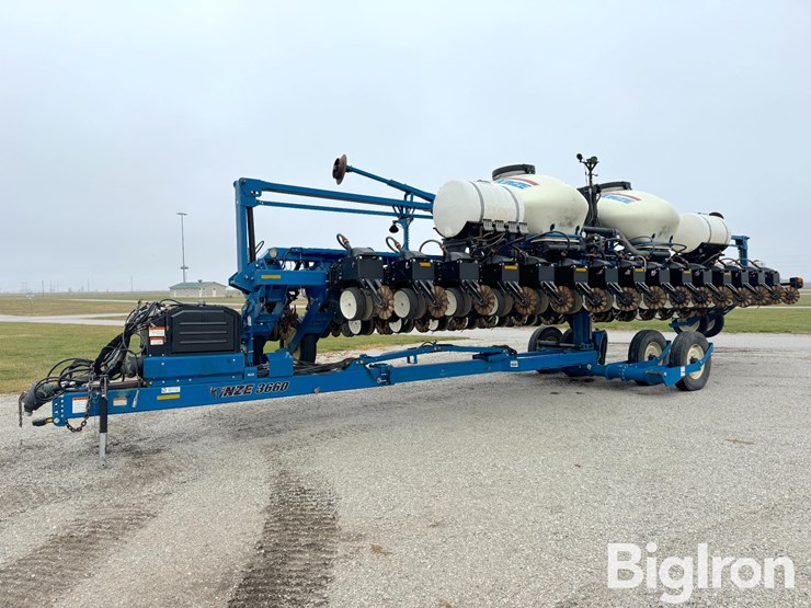 2012-kinze-3660-image-1