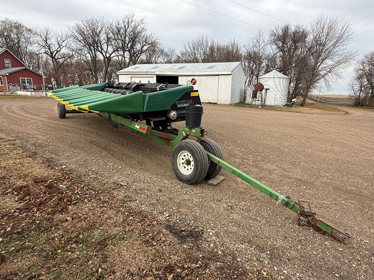 2004-geringhoff-12-row-20”-roto-disc-chopping-head,-comes-with-a-mauer-header-trailer,-stationary,-r-image-23