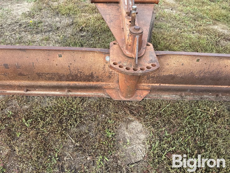 1975-massey-ferguson-9-image-13