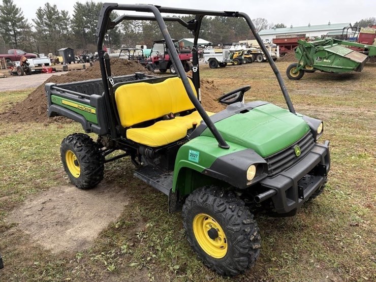 2014-john-deere-gator-image-3