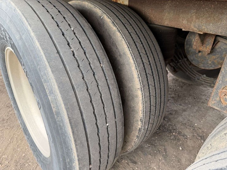 2006-utility-4000d-x-image-22