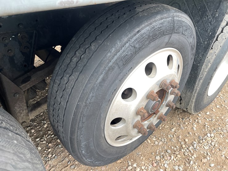 #1126-•-1999-sterling-dump-truck-(has-mn-title)-image-15