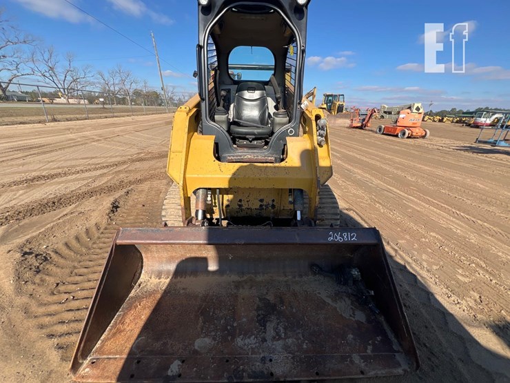 2015-caterpillar-257d-image-7