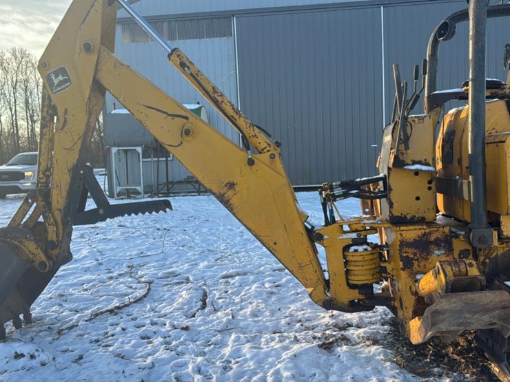 john-deere-555-image-22