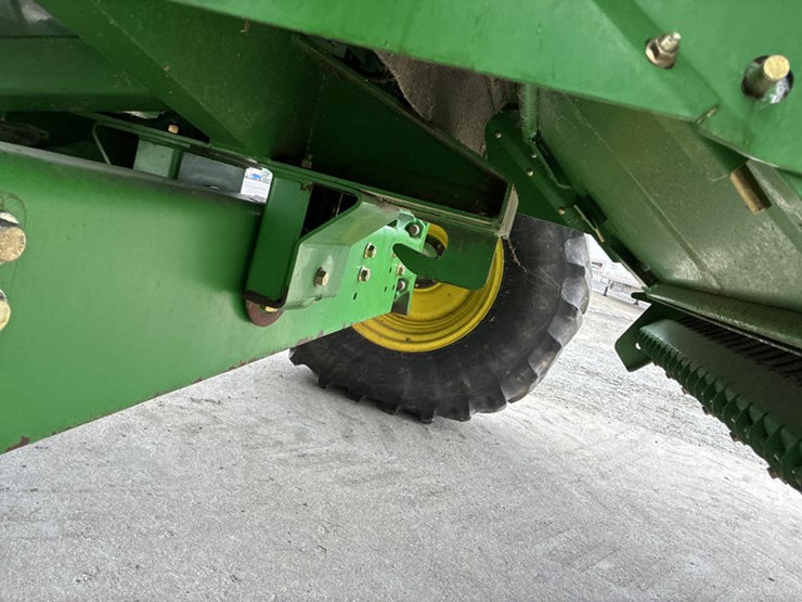 john-deere-9560-image-39