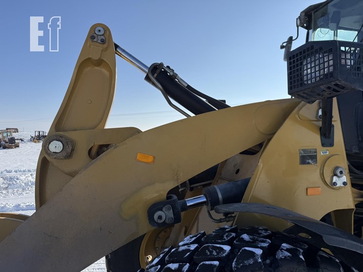 caterpillar-920-image-33