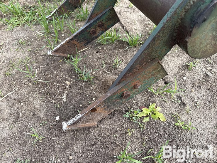 3-pt-mounted-chisel-image-13