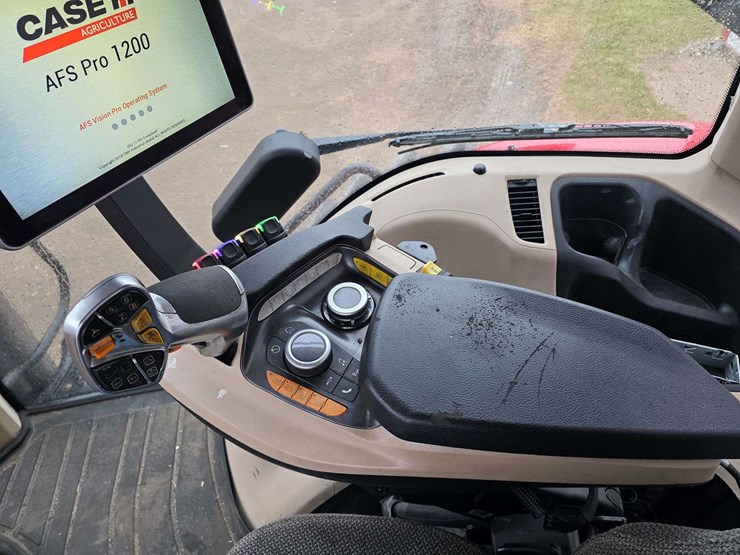 2020-magnum-250-image-48